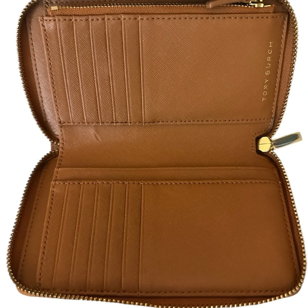 Tory Burch tory burch